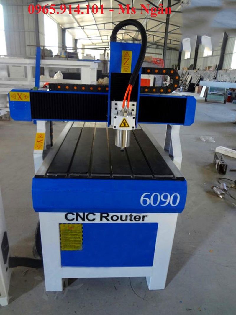 Cần thanh lý máy CNC 6090 là hàng trưng bày của công ty