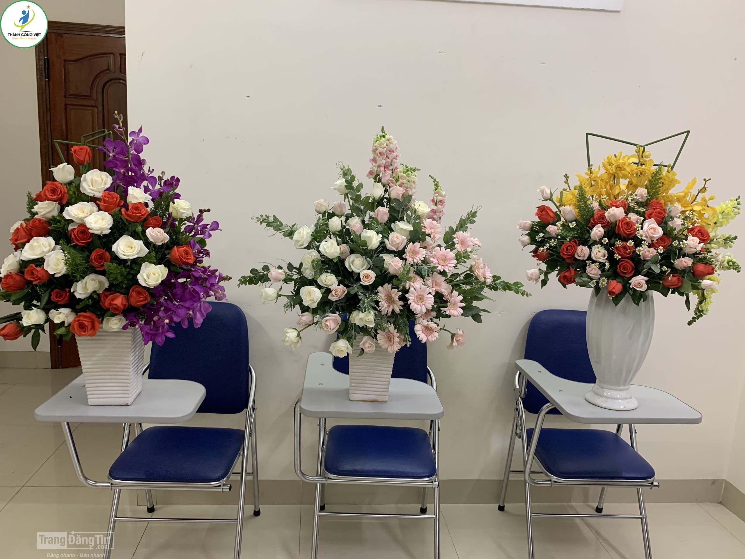 Học cắm hoa ở Đà Nẵng trung tâm dạy cắm hoa Thành Công Việt Đà Nẵng
