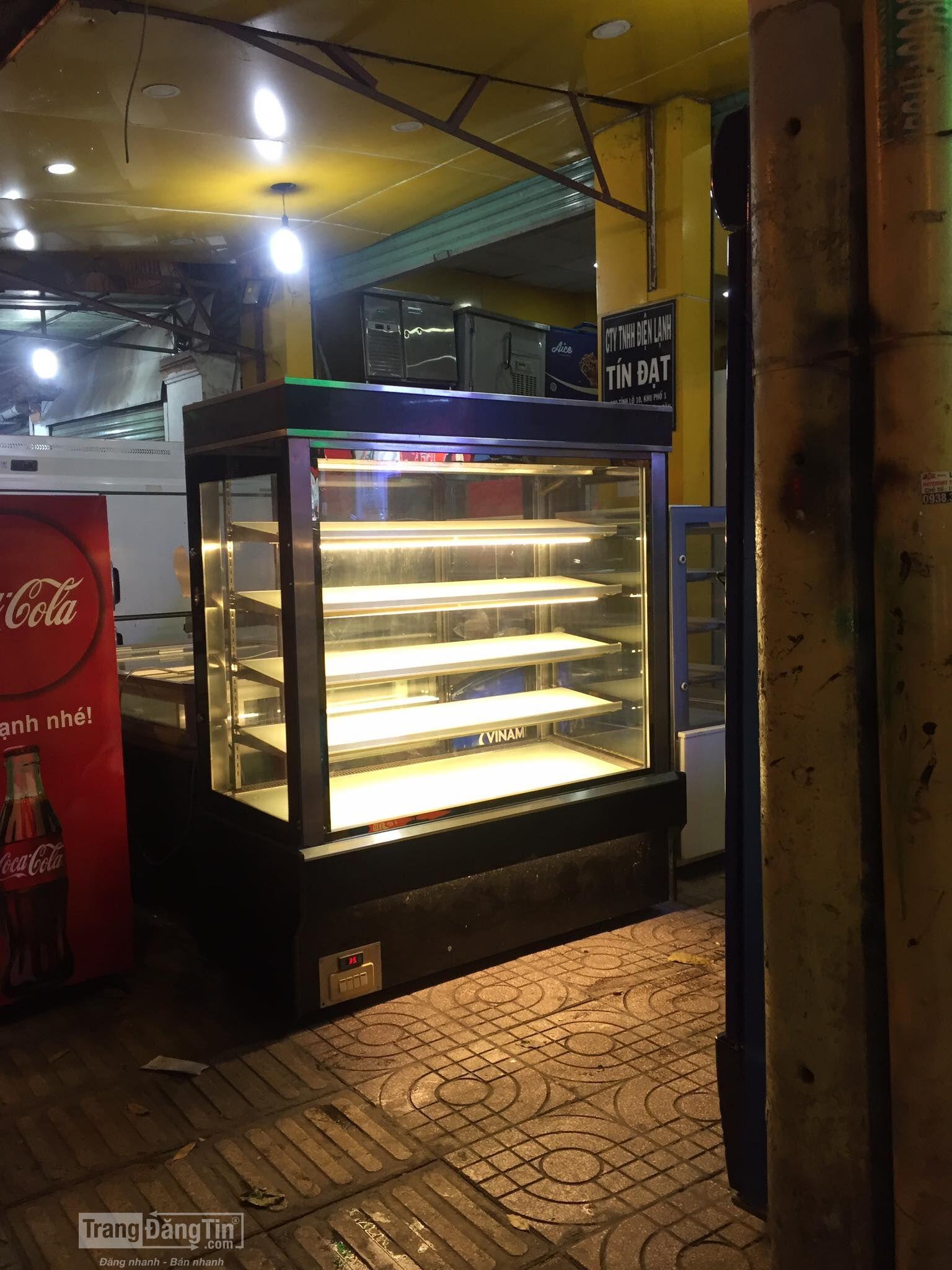Tủ trưng bày bánh kem 5 tầng màu đen xuất xứ Đài Loan