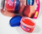 Son dưỡng môi vaseline rosy lips usa